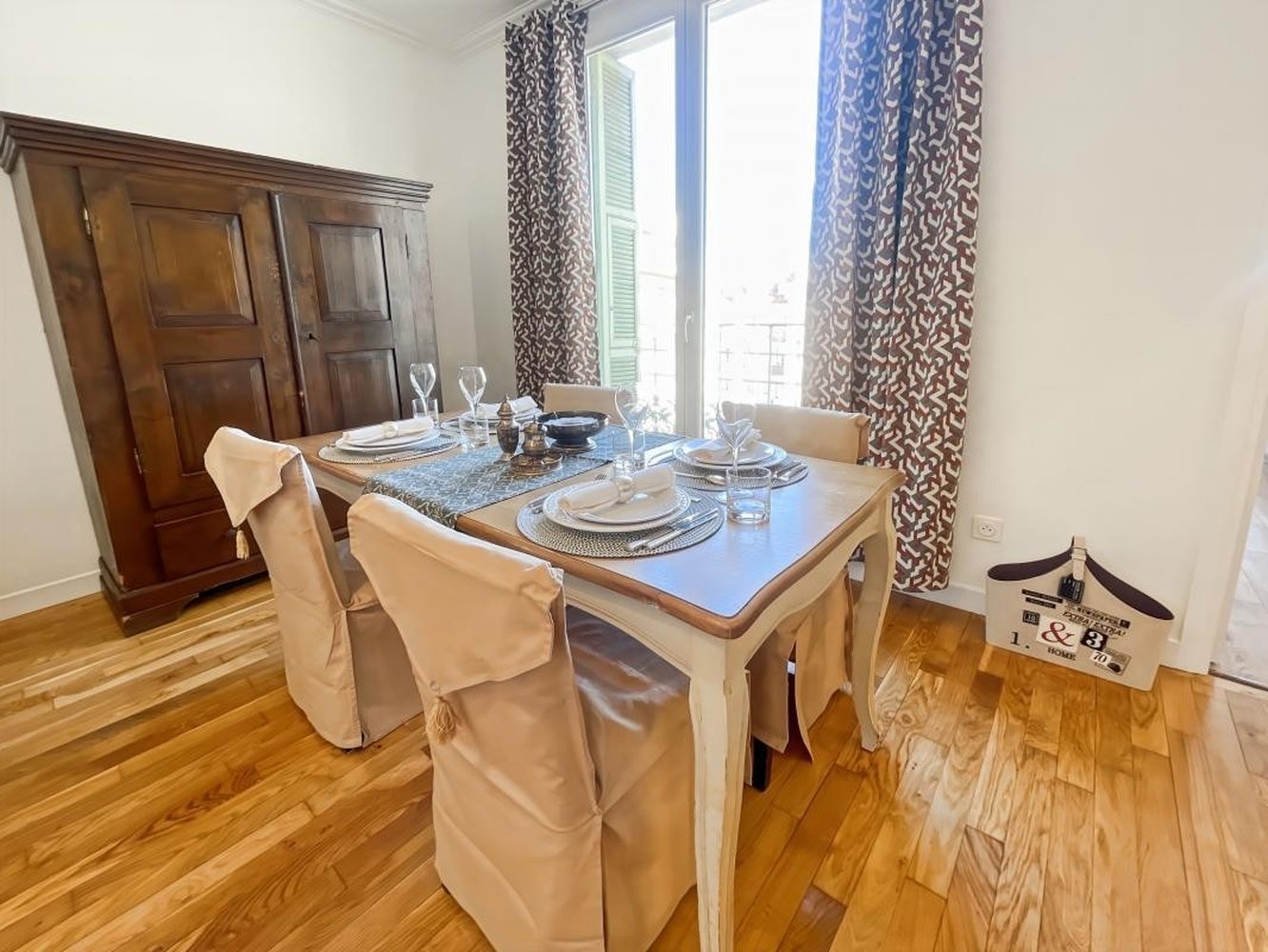 Property photo in Carre d'Or