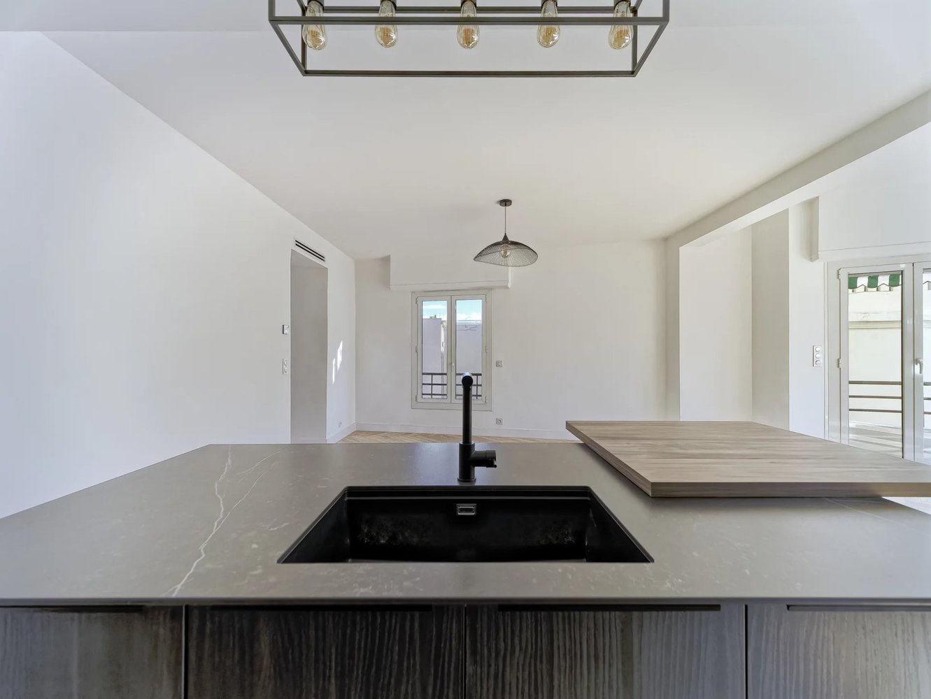 Property photo in Carre d'Or