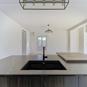 Property in Carre d'Or