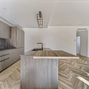 Property in Carre d'Or