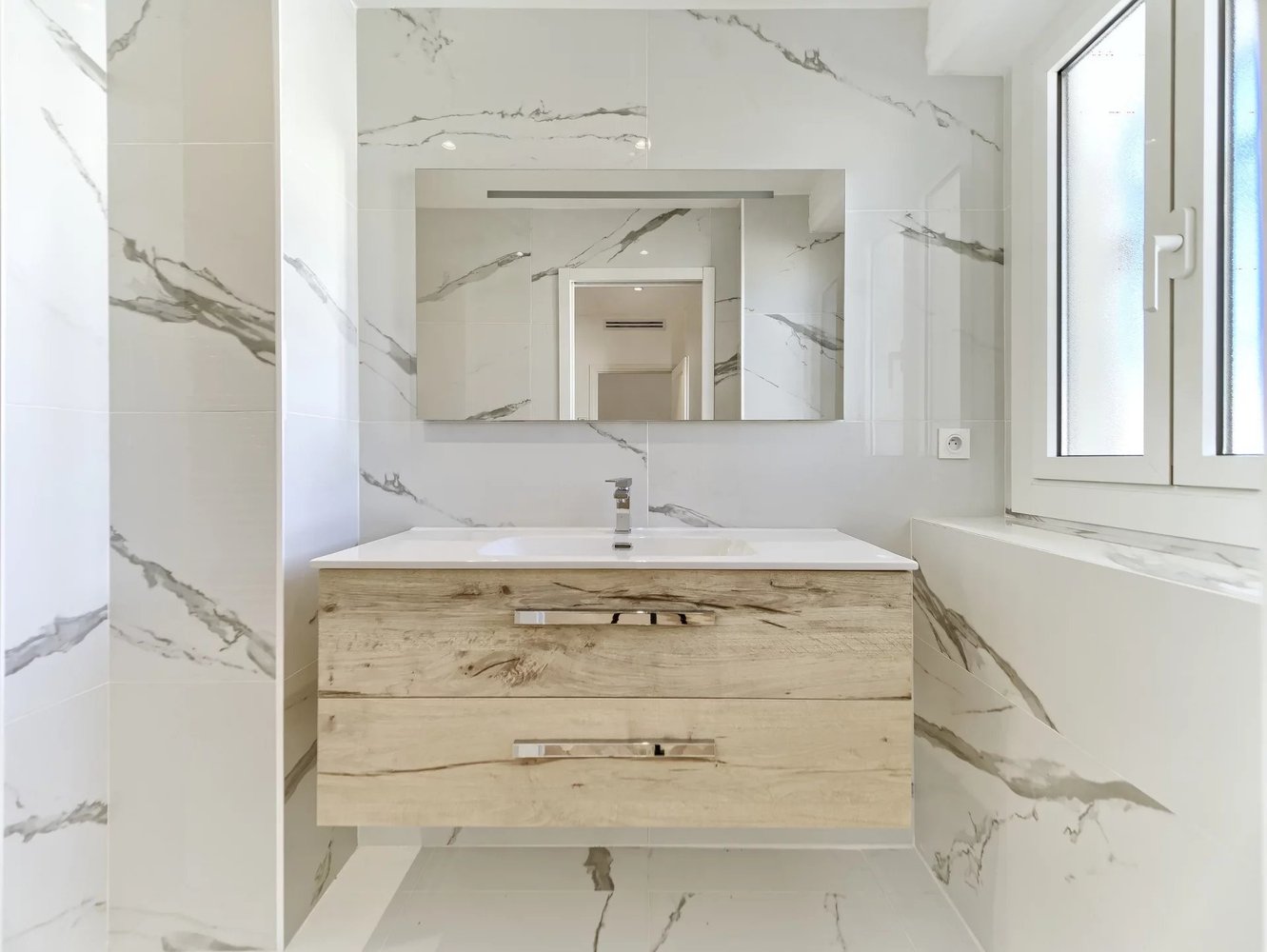 Property photo in Carre d'Or