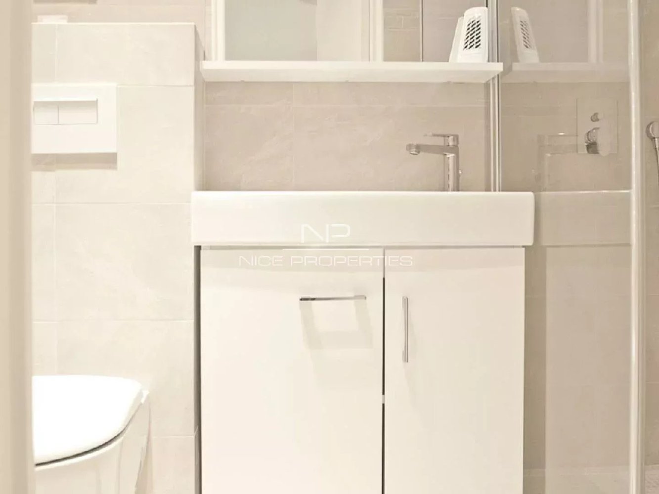 Property photo in Carre d'Or