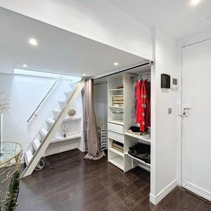 Property in Carre d'Or