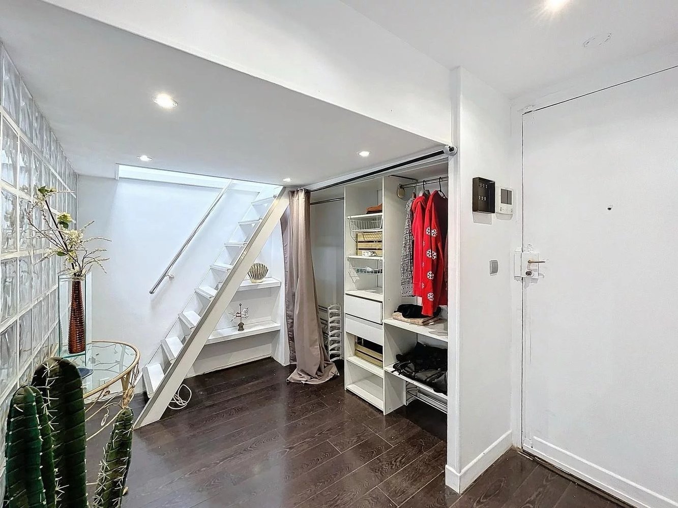 Property photo in Carre d'Or