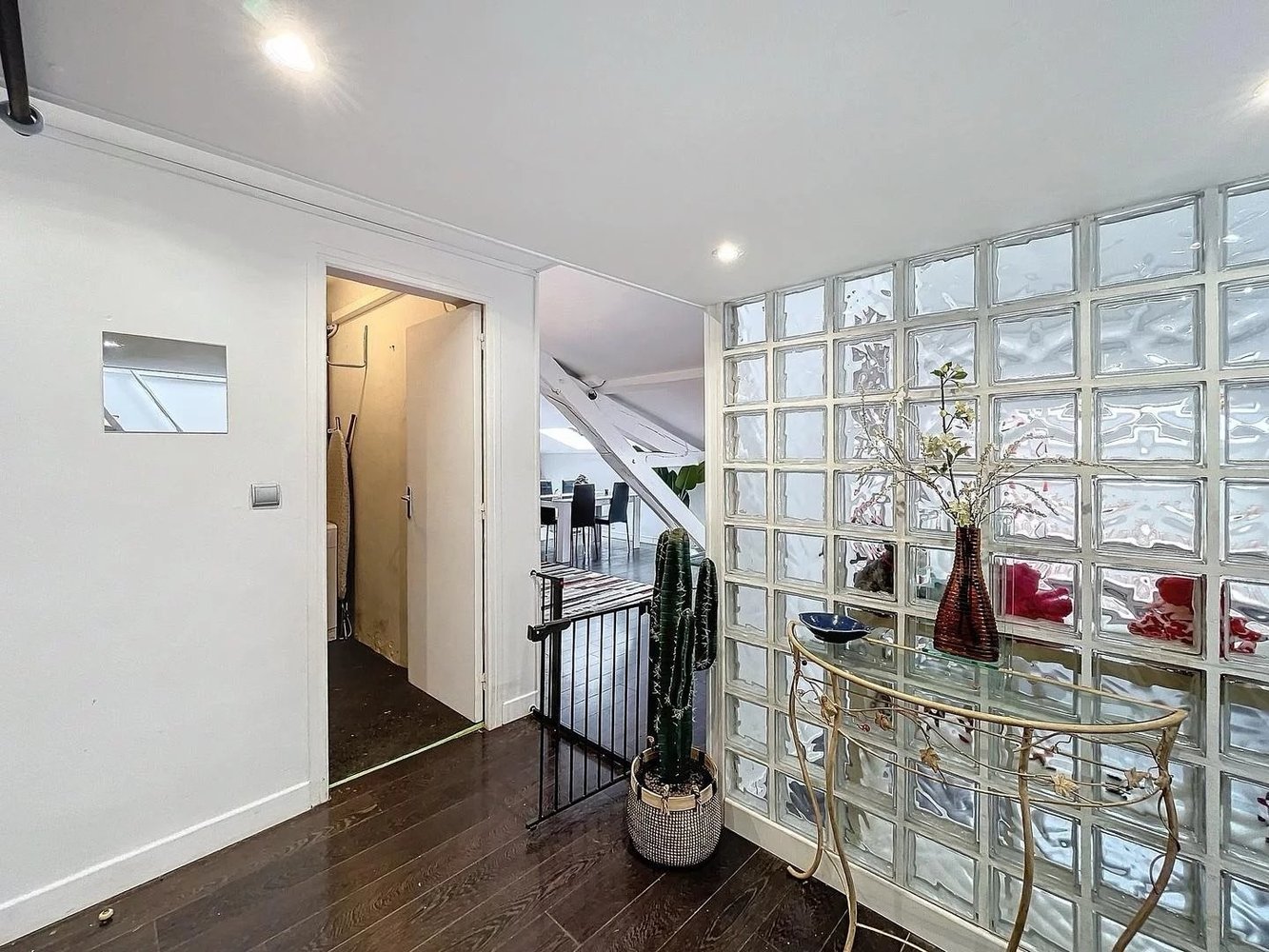 Property photo in Carre d'Or