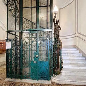 Property in Carre d'Or