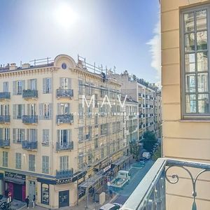 Property in Carre d'Or