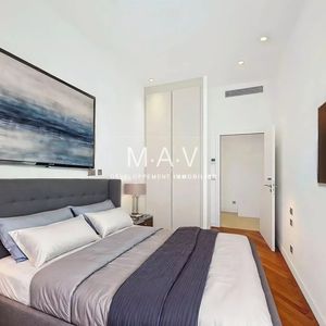 Property in Carre d'Or