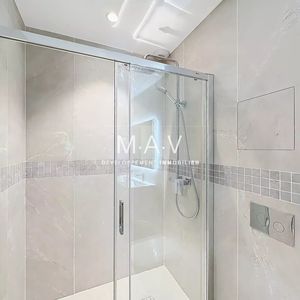 Property in Carre d'Or