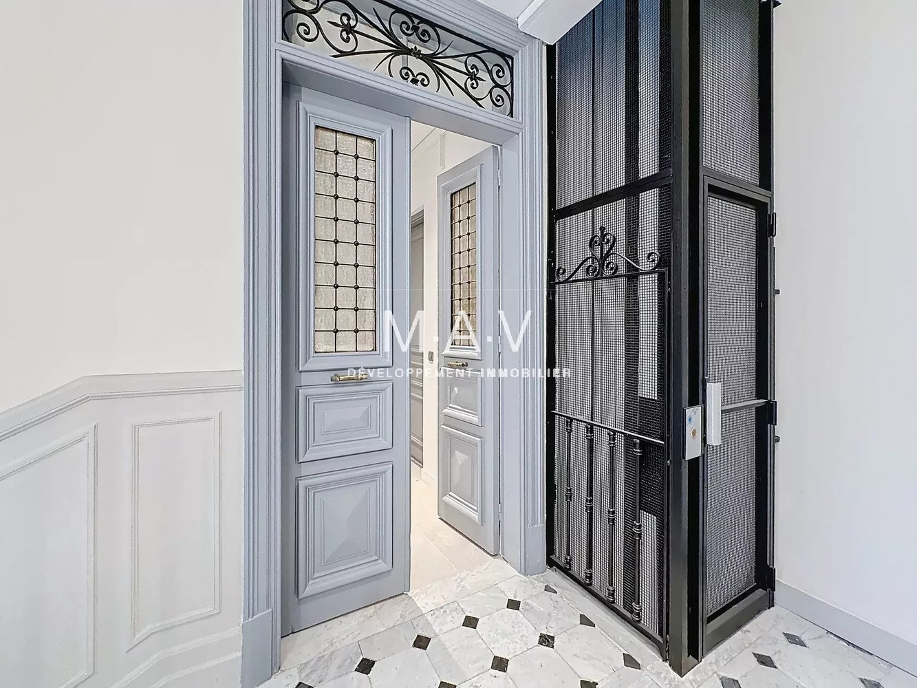 Property photo in Carre d'Or