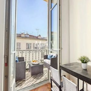 Property in Carre d'Or