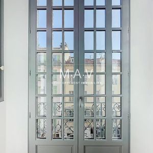 Property in Carre d'Or