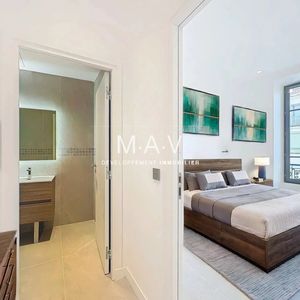 Property in Carre d'Or