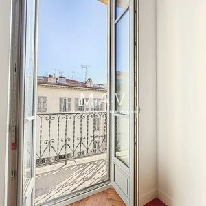Property in Carre d'Or