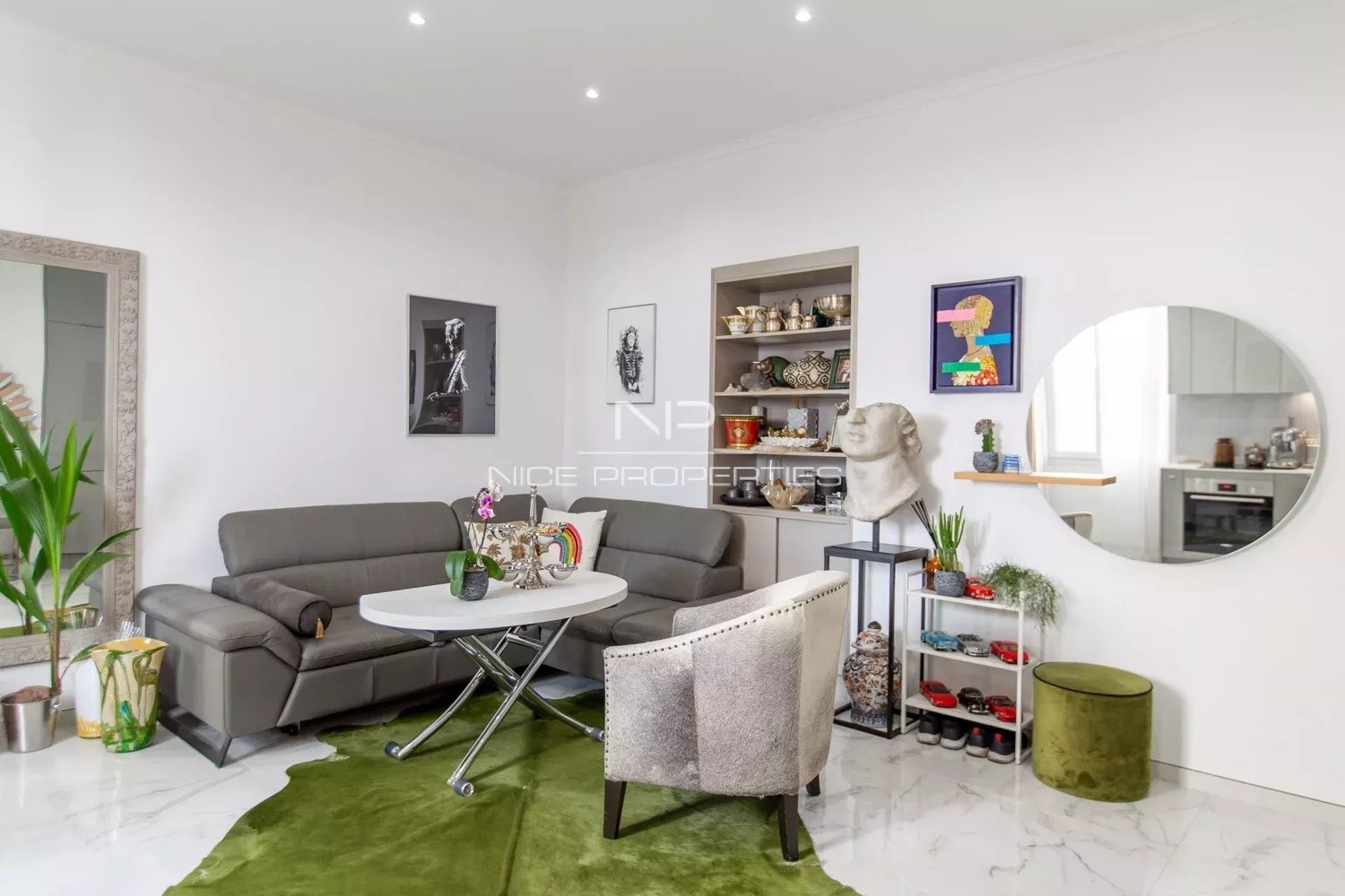 Property photo in Carre d'Or