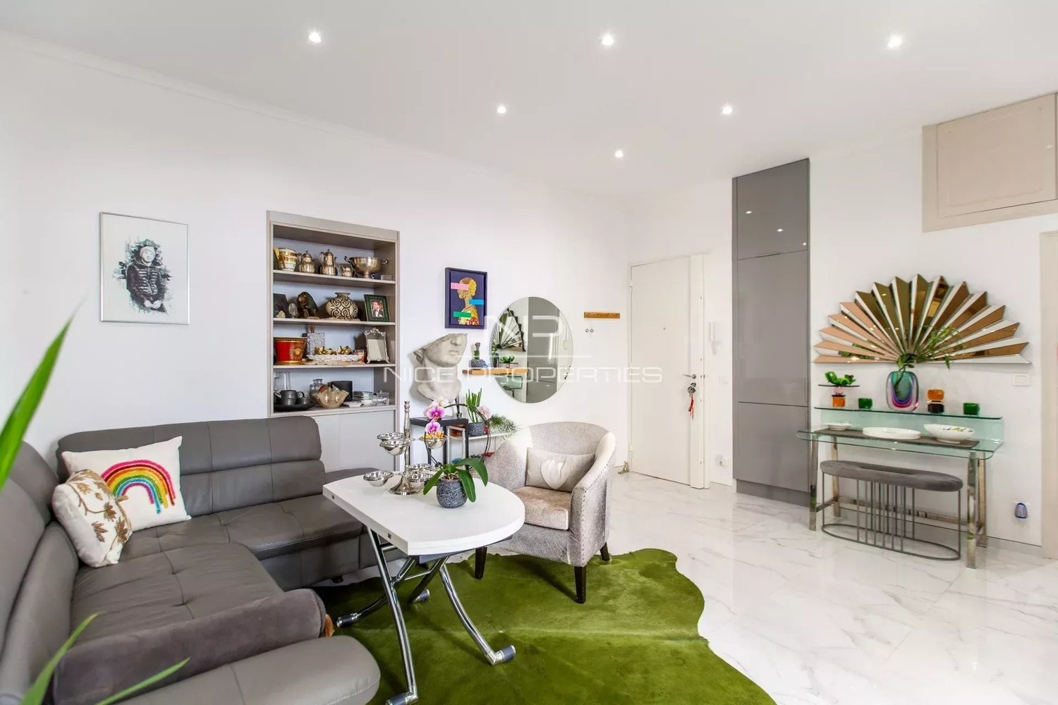 Property photo in Carre d'Or