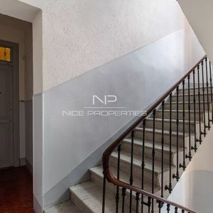 Property in Carre d'Or