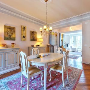 Property in Carre d'Or