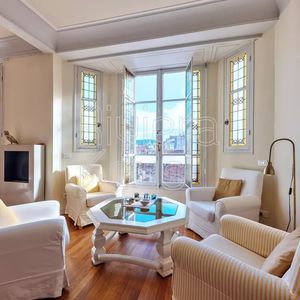 Property in Carre d'Or