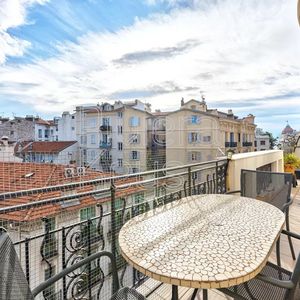 Property in Carre d'Or
