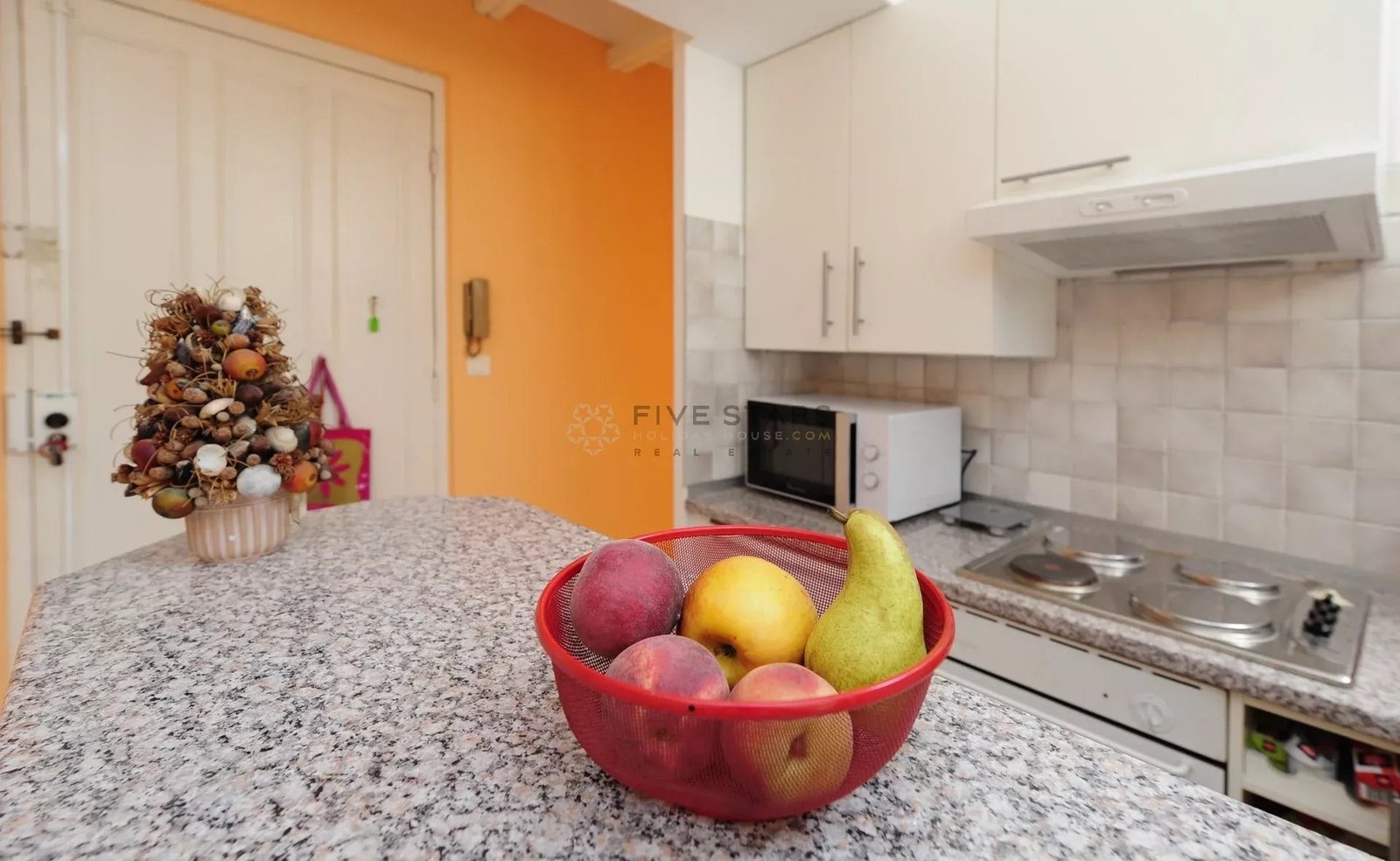 Property photo in Carre d'Or