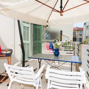 Property in Carre d'Or