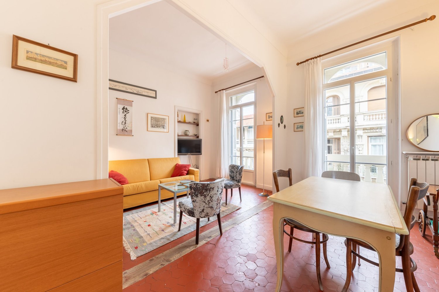 Property photo in Carre d'Or