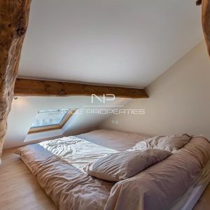 Property in Carre d'Or