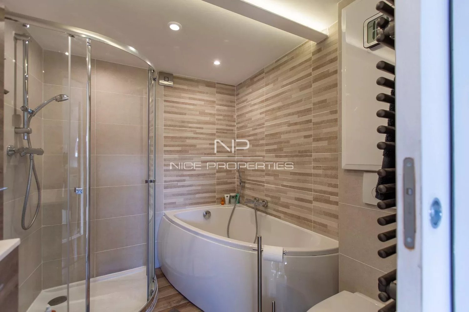 Property photo in Carre d'Or