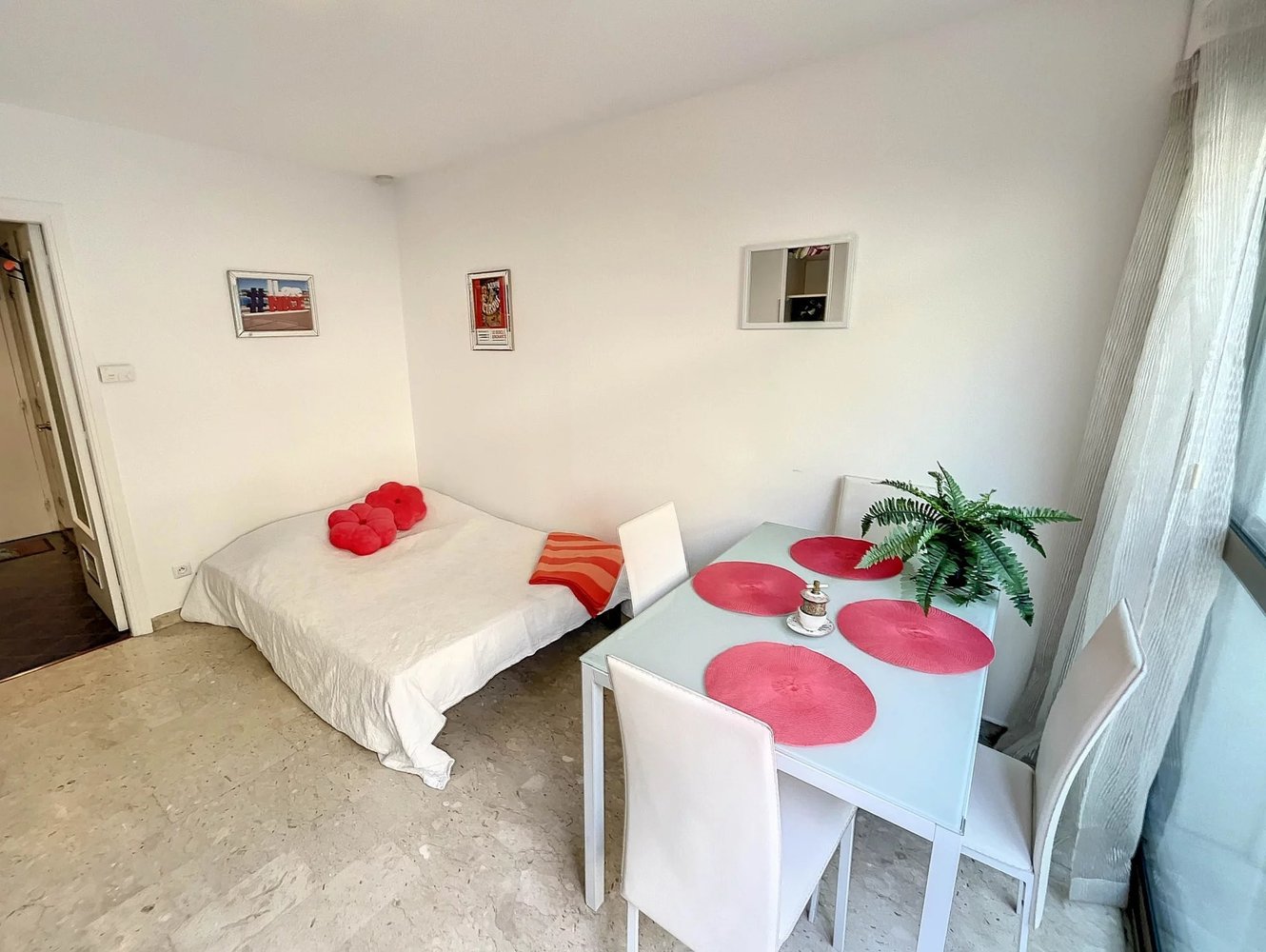 Property photo in Carre d'Or