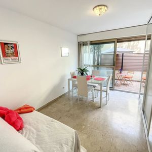 Property in Carre d'Or