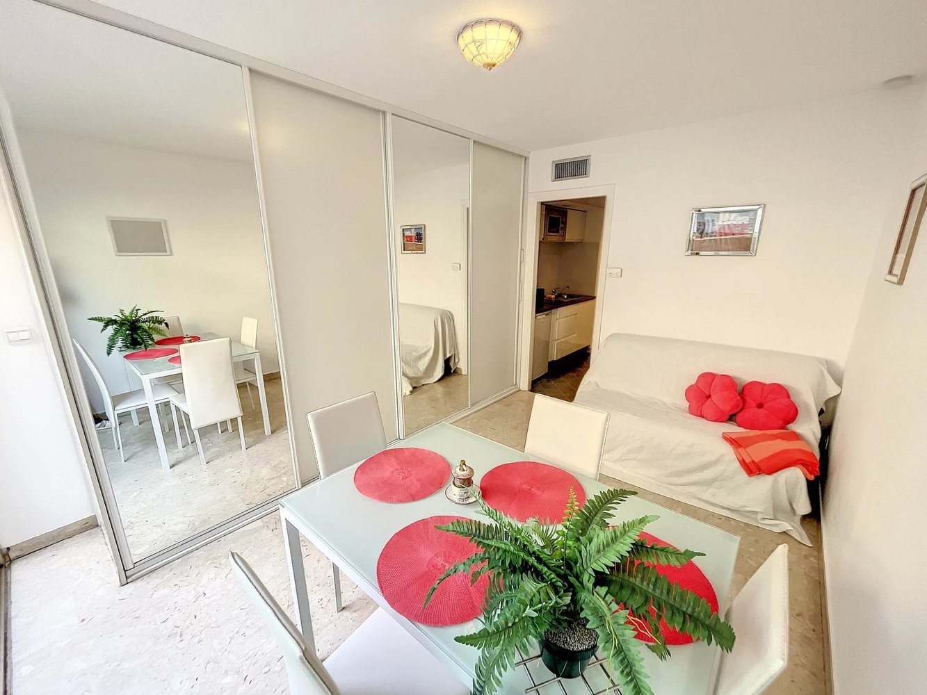 Property photo in Carre d'Or