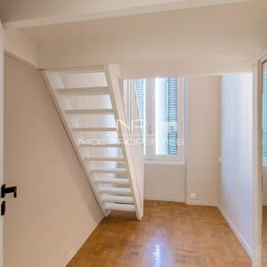 Property in Carre d'Or