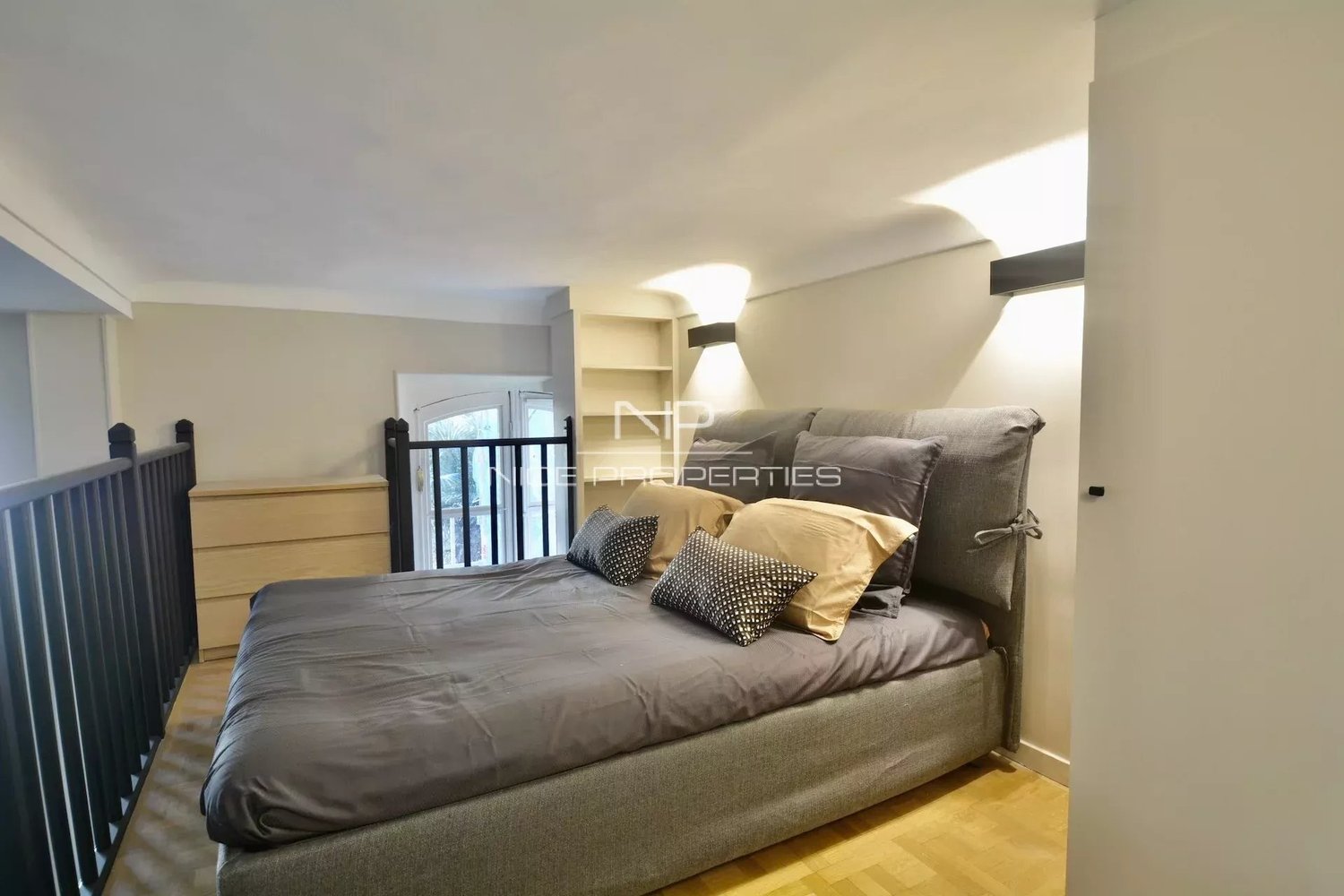 Property photo in Carre d'Or