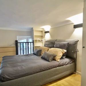 Property in Carre d'Or