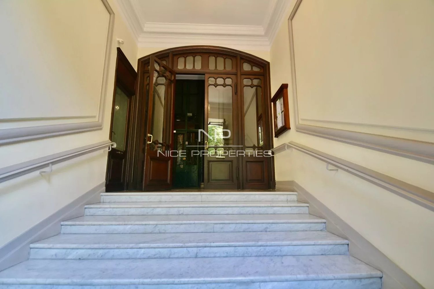 Property photo in Carre d'Or