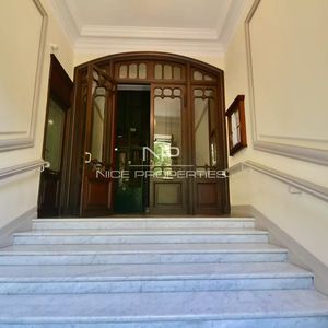 Property in Carre d'Or