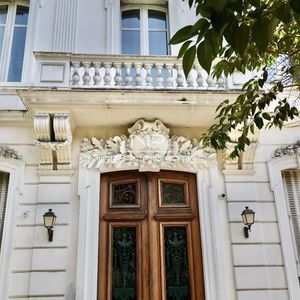 Property in Carre d'Or