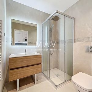 Property in Carre d'Or