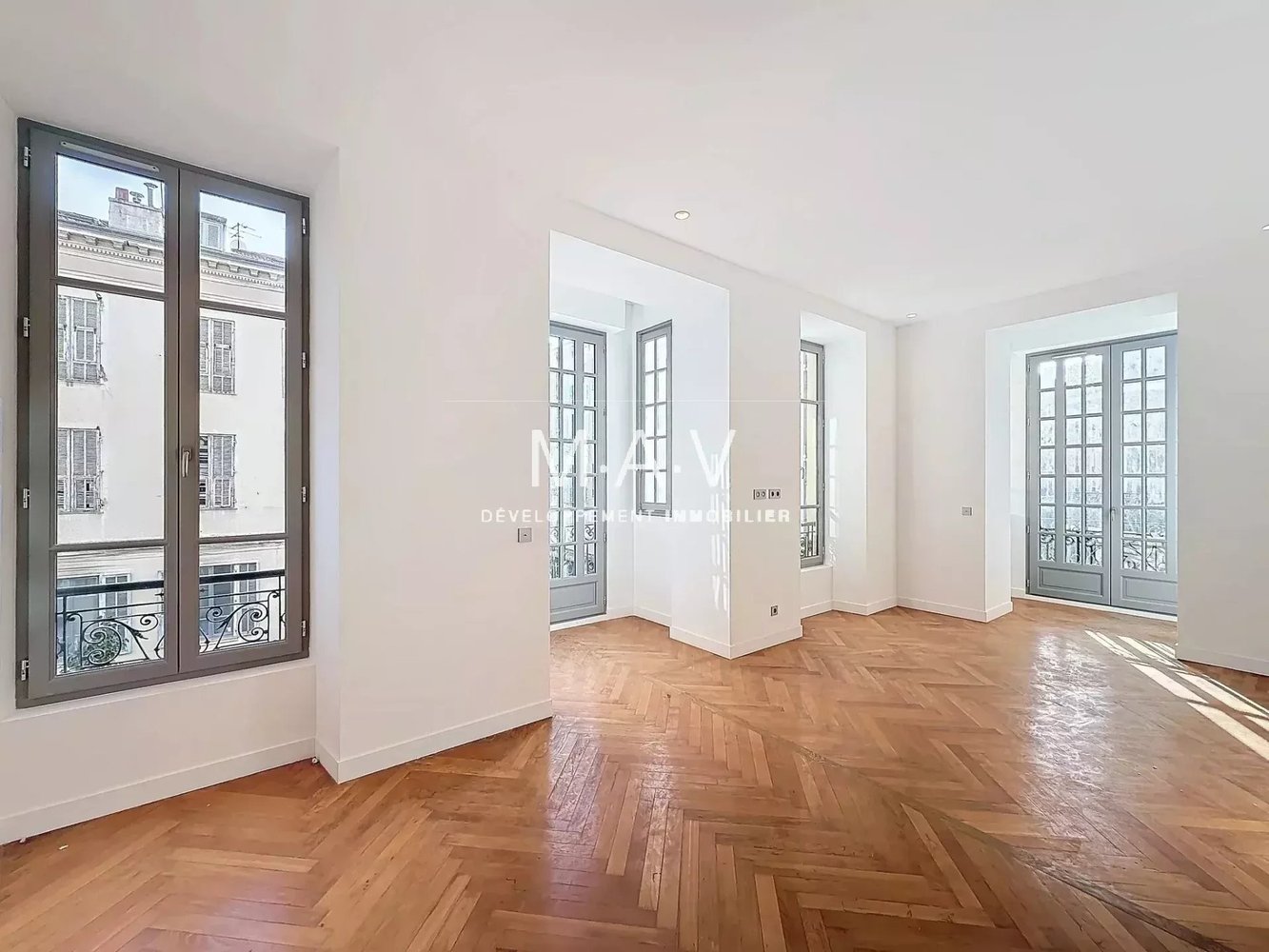 Property photo in Carre d'Or