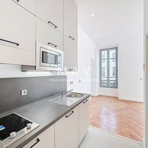 Property in Carre d'Or