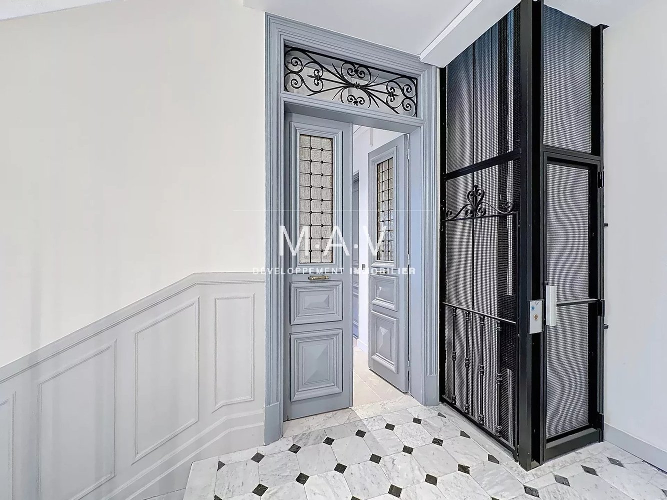 Property photo in Carre d'Or