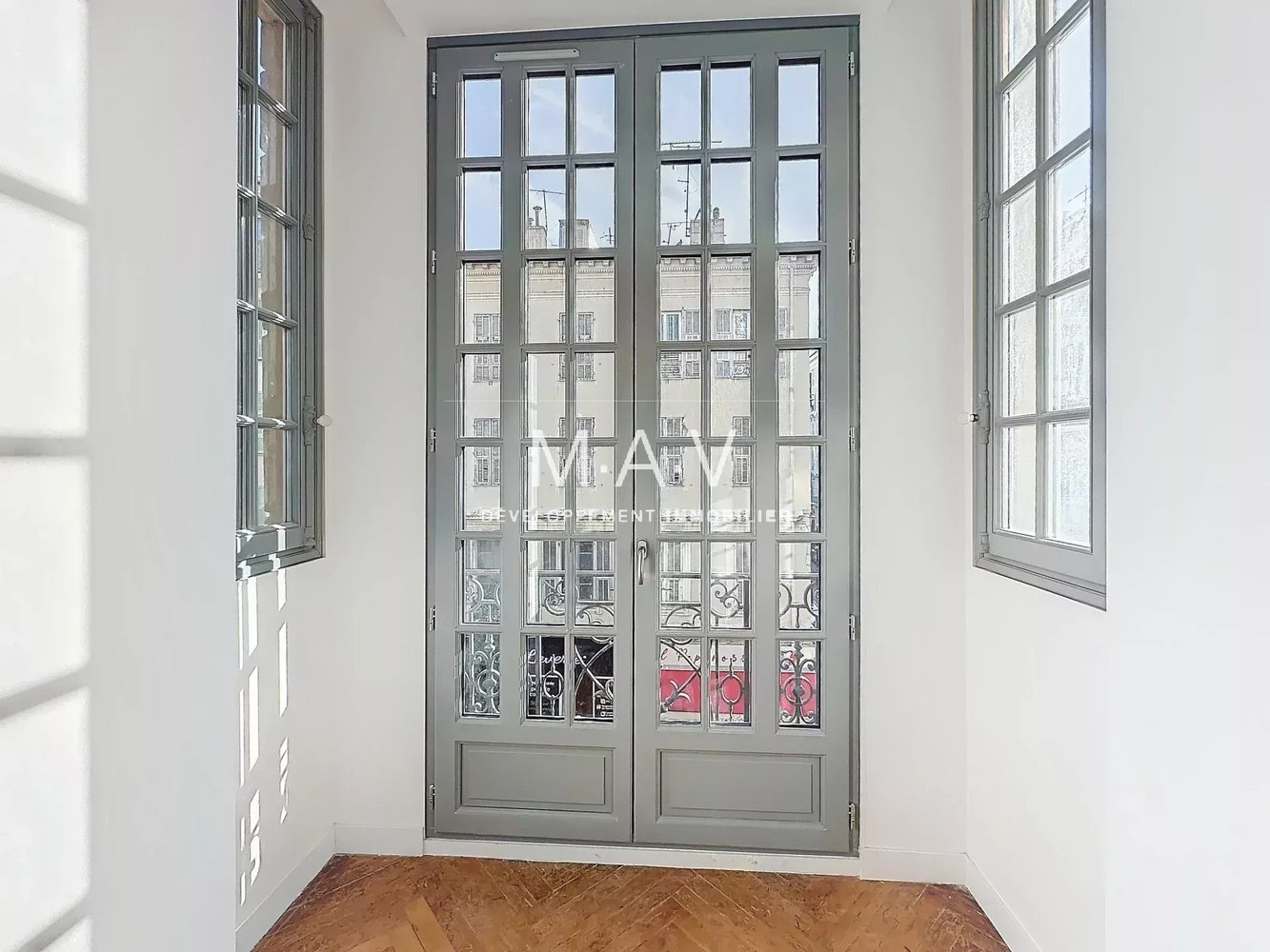 Property photo in Carre d'Or