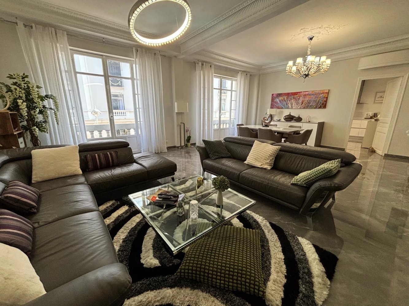 Property photo in Carre d'Or