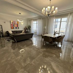 Property in Carre d'Or