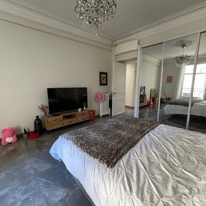 Property in Carre d'Or