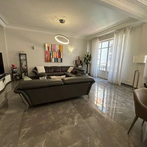 Property in Carre d'Or