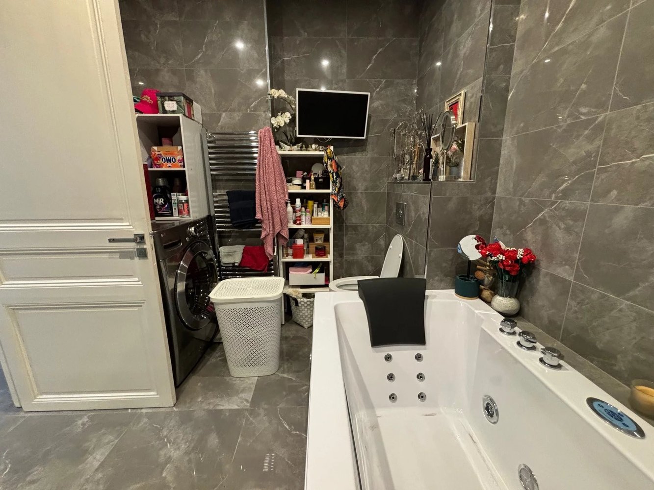 Property photo in Carre d'Or