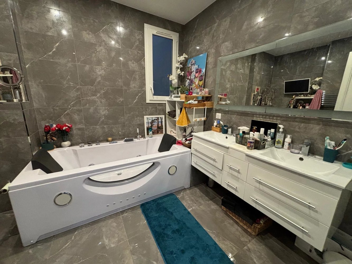 Property photo in Carre d'Or