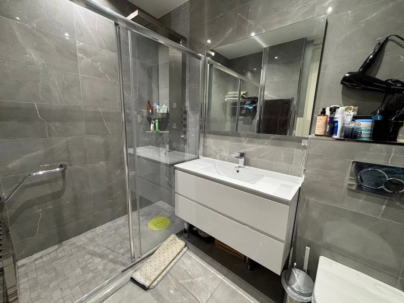 Property photo in Carre d'Or